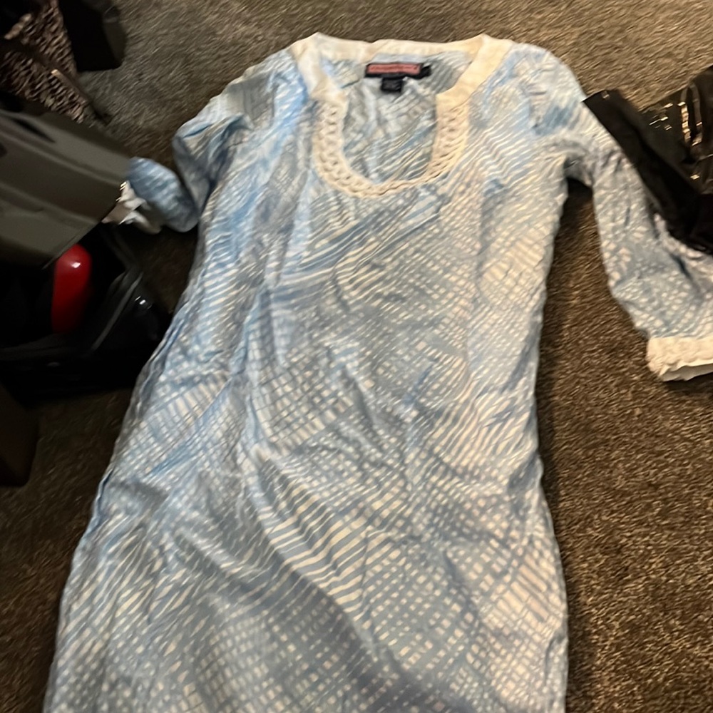 Vineyard vines dress price negotiable blue and white
